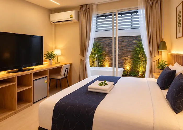 The Escape Ratchayothin