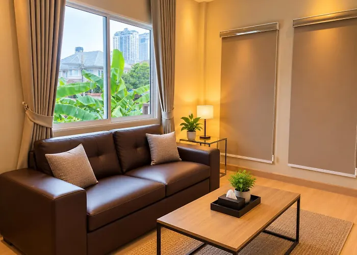 Hotel The Escape Ratchayothin 3*